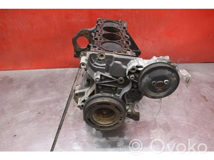 Opel Astra H Engine block Z16XEP