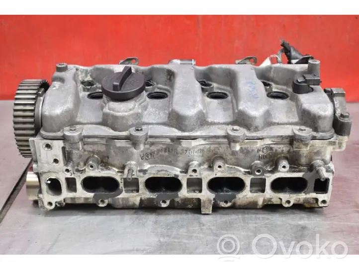 KIA Carens I Culata del motor 2111-27900