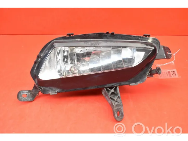 Bedford Astra Передняя противотуманная фара 662588537R