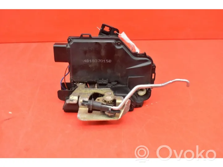 Audi A6 Allroad C5 Front door lock 4B1837015B