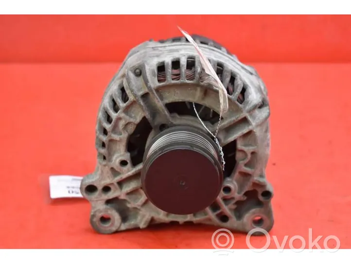 Volkswagen Sharan Generatore/alternatore 028903028E