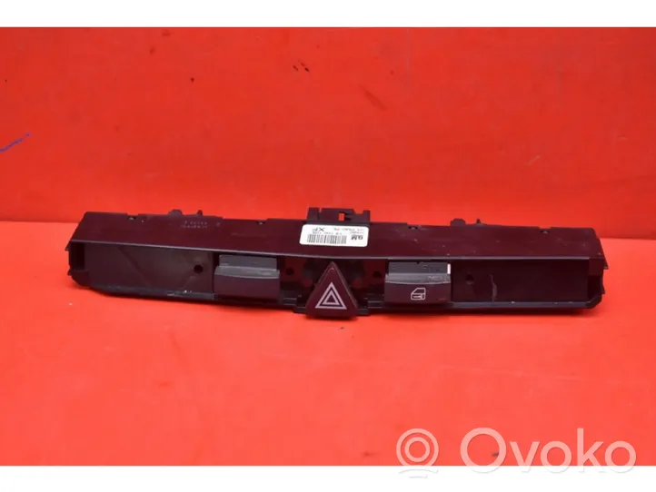 Opel Astra H Hazard light switch 13100105