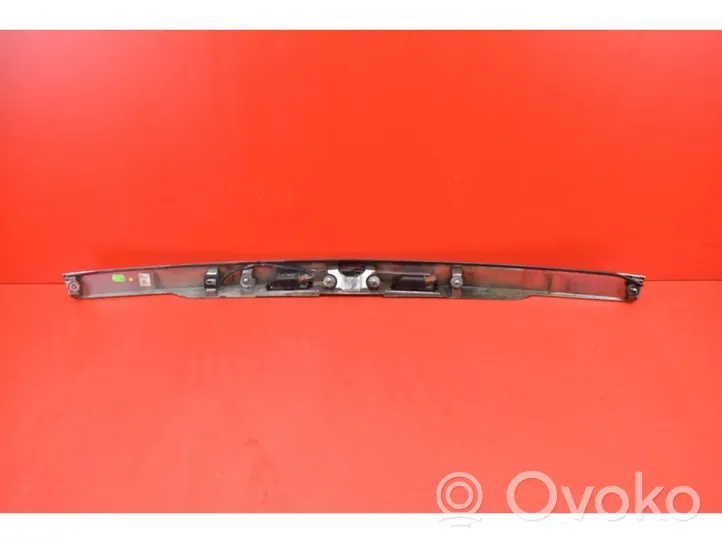 Opel Zafira B Lampa oświetlenia tylnej tablicy rejestracyjnej 13137862