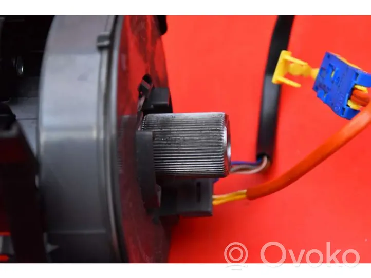 Opel Corsa C Power steering pump 24463938