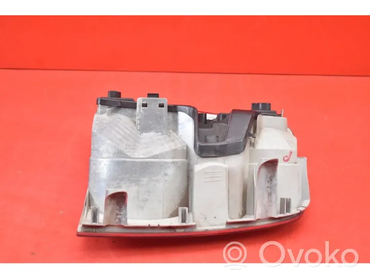 Volkswagen Touran I Lampa tylna 1T0945096F