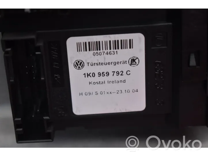 Volkswagen Touran I Elektryczny podnośnik szyby drzwi przednich 1T1837730AE