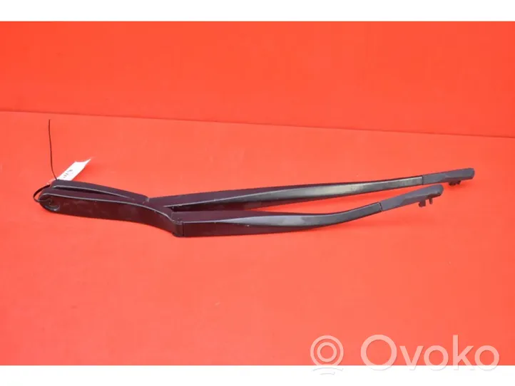 BMW 5 F10 F11 Front wiper blade arm 7182459