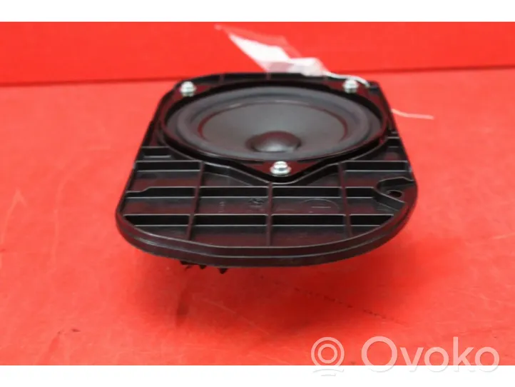 BMW 5 E60 E61 Subwoofer-bassokaiutin 9239183-01