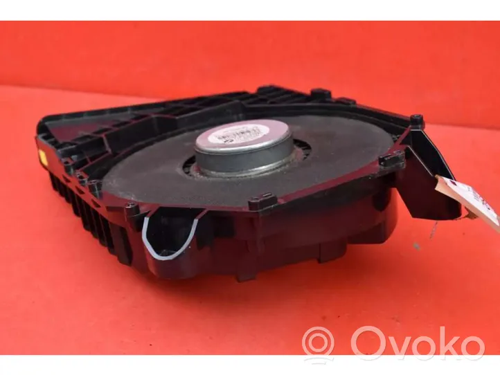 BMW 7 F01 F02 F03 F04 Enceinte subwoofer 18820010