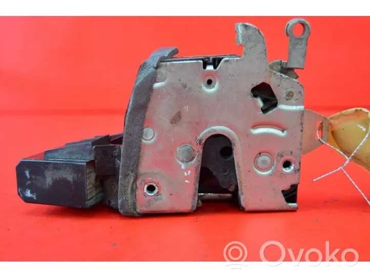 BMW 5 E39 Serrure de porte avant 8352165