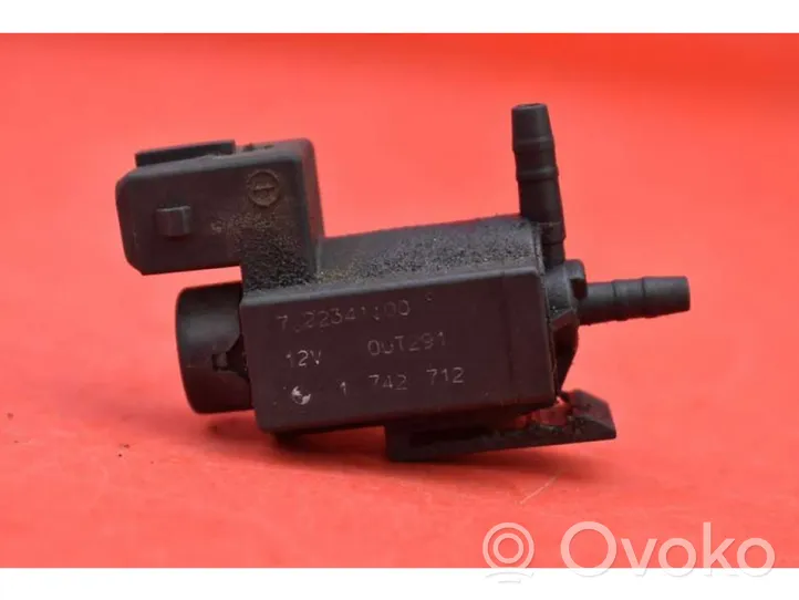 BMW 3 E46 Vacuum valve 1742712