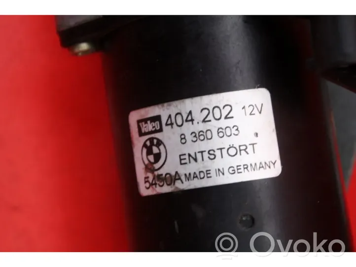 BMW 5 E39 Etupyyhkimen vivusto ja moottori 8360603