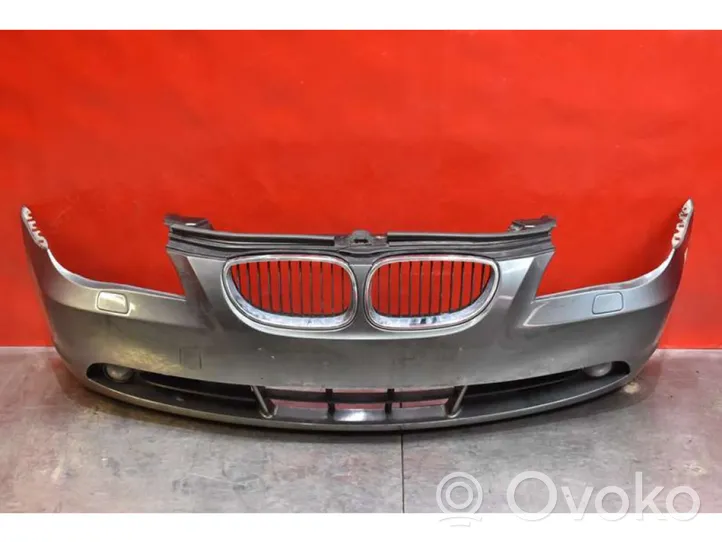 BMW 5 E60 E61 Priekinis bamperis BMW