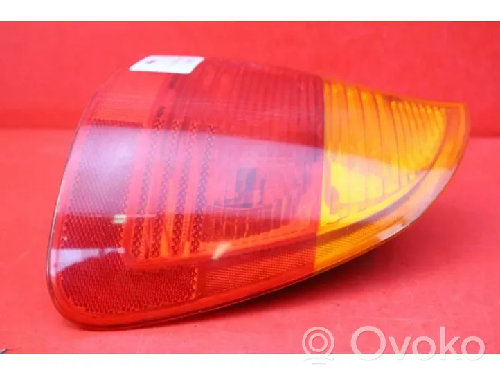 BMW 3 E36 Luci posteriori 6905628