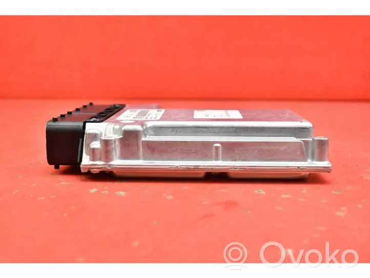 BMW 1 E81 E87 Unité de commande, module ECU de moteur 7797496