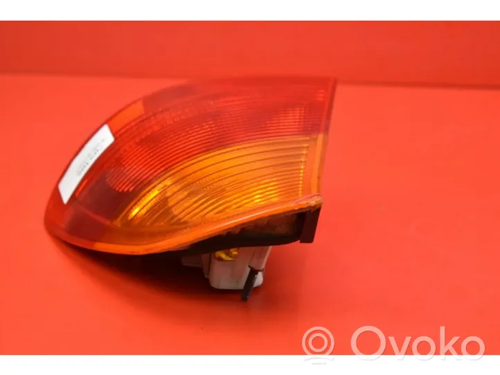 BMW X3 E83 Luci posteriori 6905628