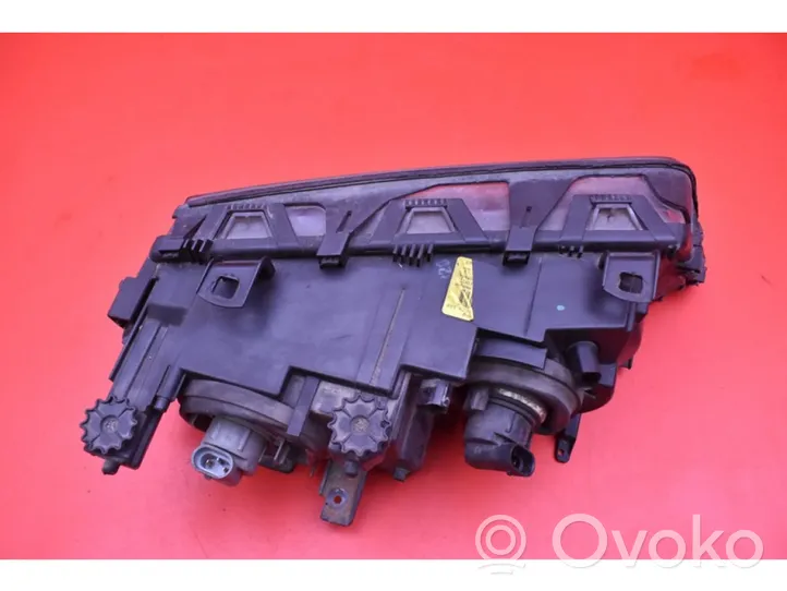 BMW 3 E46 Lampa przednia 0301089205