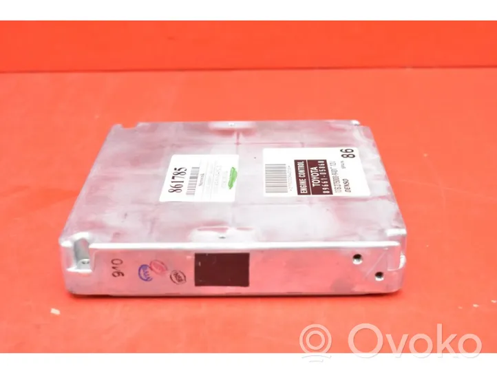 Toyota Avensis Verso Komputer / Sterownik ECU silnika 89661-05860