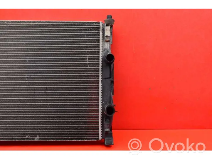 Renault Megane II Coolant radiator 8200117609