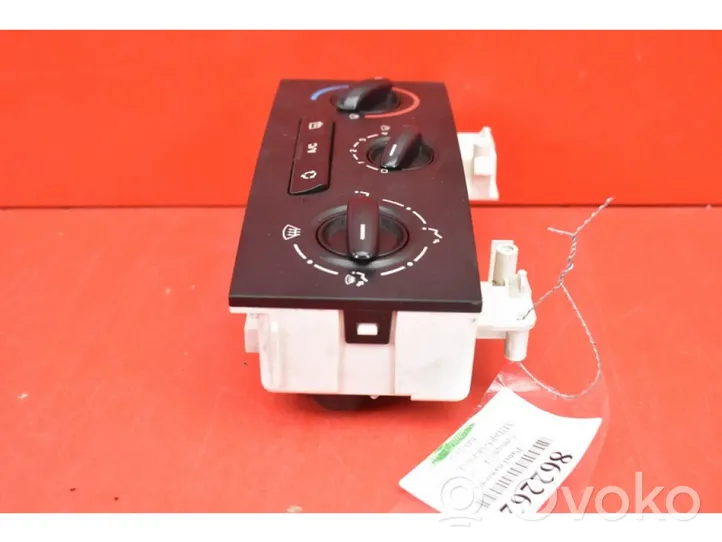 Citroen C4 I Climate control unit H5756