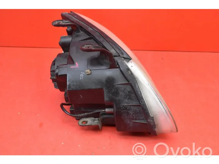 KIA Carens I Faro/fanale 0K2FA51020L