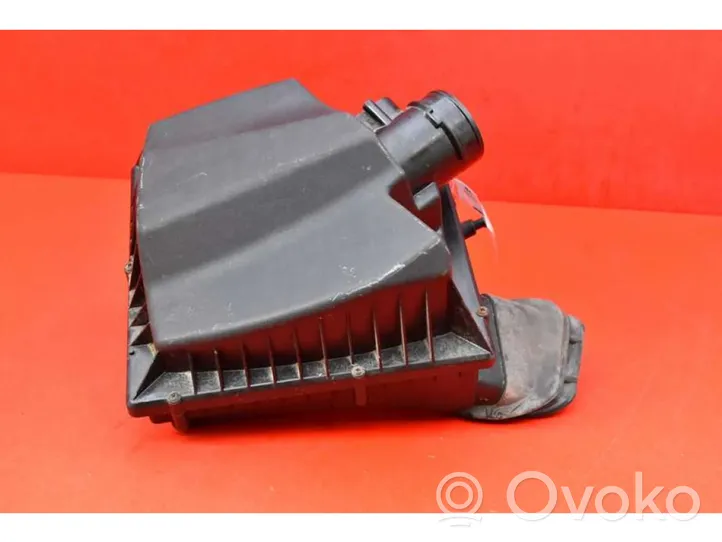 Opel Astra J Scatola del filtro dell’aria 13472791