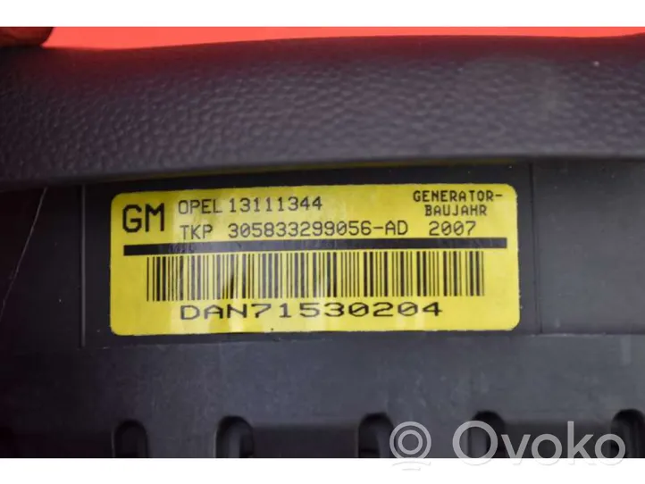 Opel Astra H Poduszka powietrzna Airbag kierownicy 13111344