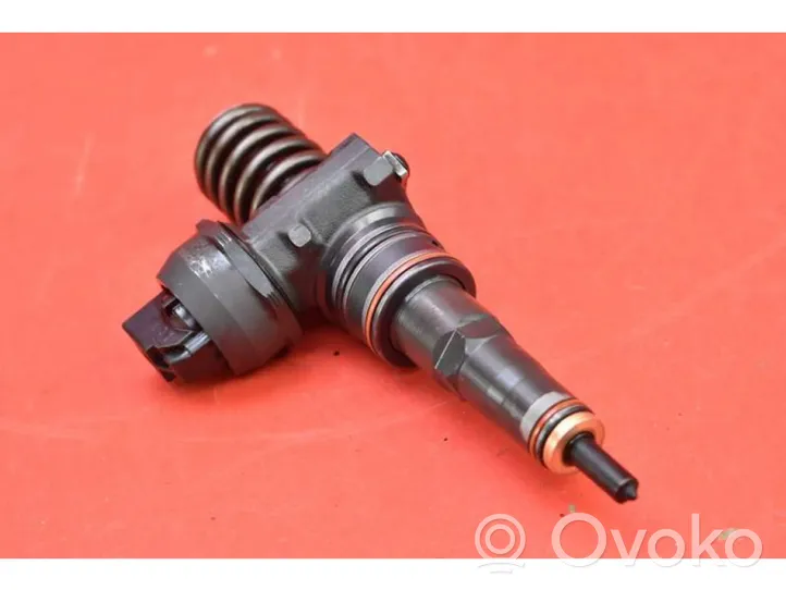 Volkswagen Bora Fuel injector 038130073AJ