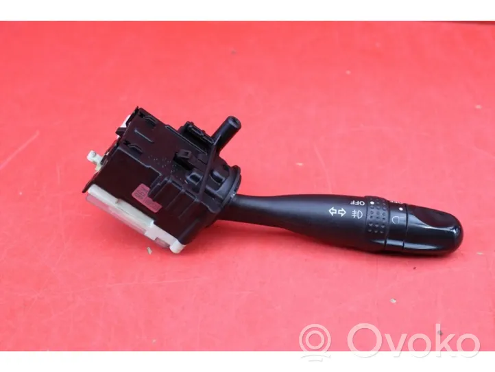 Toyota Corolla E120 E130 Bouton interrupteur de commande d'essuie-glace de phare 173681