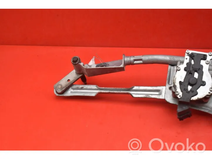 Volvo V70 Front wiper linkage and motor 8648343