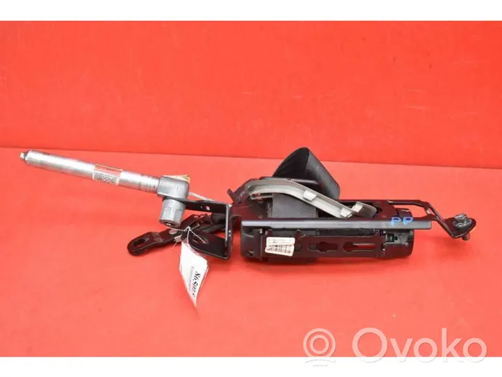 Volvo V70 Front seatbelt 6075637R