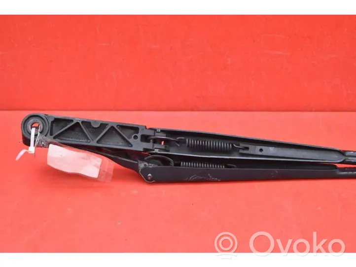 Opel Astra H Front wiper blade arm OPEL