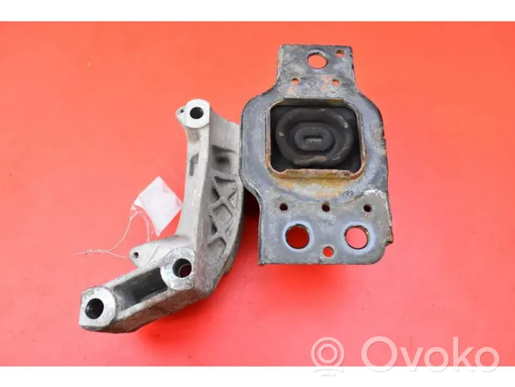 Nissan Qashqai Engine mount vacuum valve 11210JD000