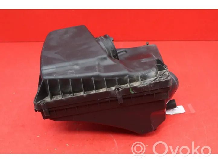 Opel Zafira B Boîtier de filtre à air 55557127