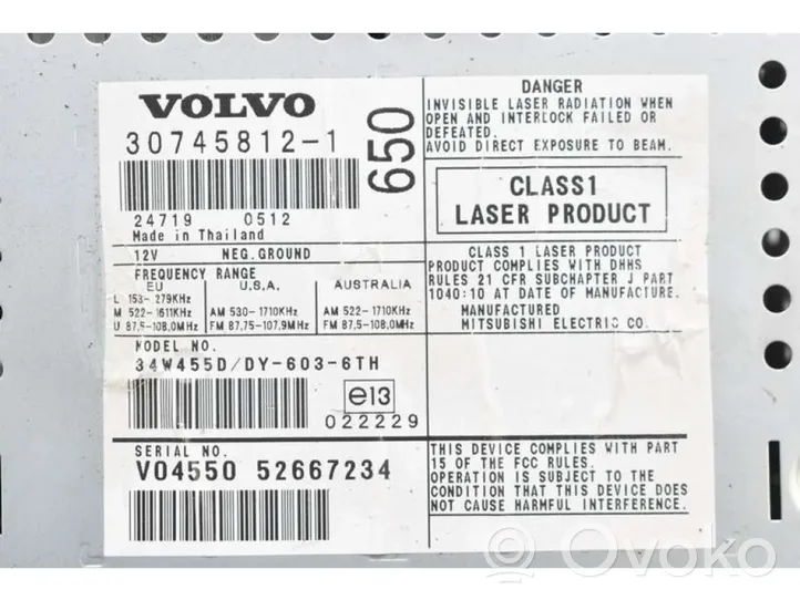 Volvo V70 Panel / Radioodtwarzacz CD/DVD/GPS 30745812-1