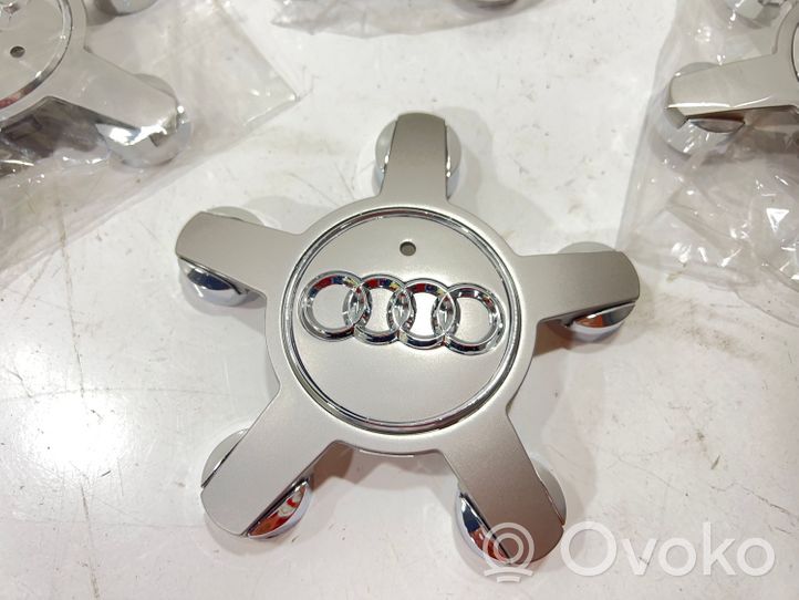 Audi A4 S4 B8 8K Tappo/copridado della ruota 