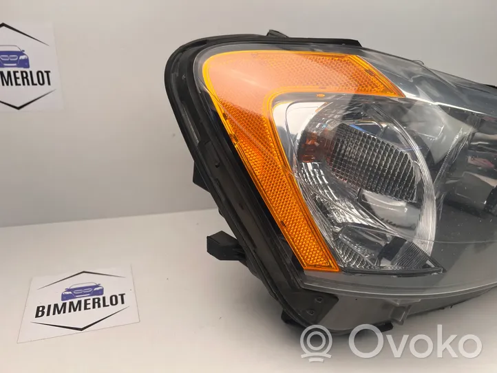 BMW X3 F25 Lampa przednia 