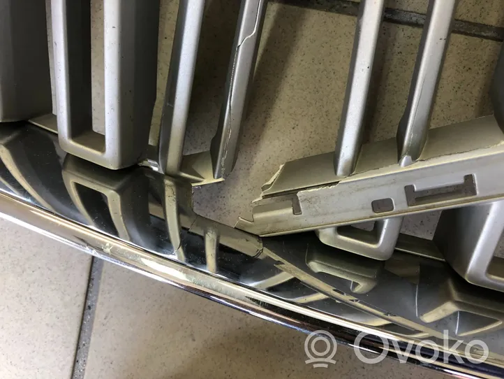 Volvo XC90 Maskownica / Grill / Atrapa górna chłodnicy 31425936