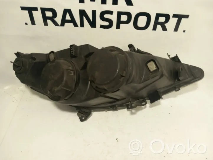 Peugeot 307 Lampa przednia 9641615780