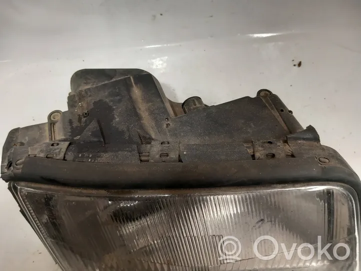 Audi A6 S6 C4 4A Phare frontale 14050602