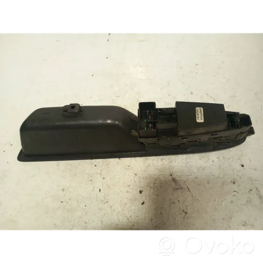 Volvo S40, V40 Sähkötoimisen ikkunan ohjauskytkin 30889749