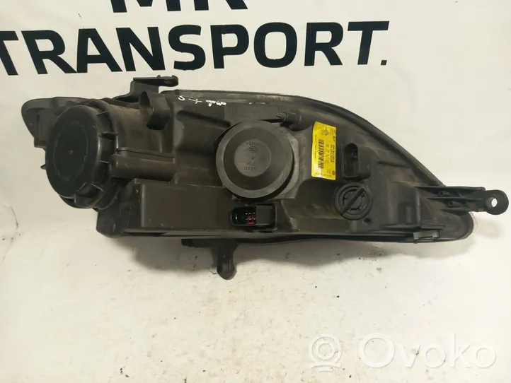 Volkswagen Golf Plus Передняя фара 5M2941005A