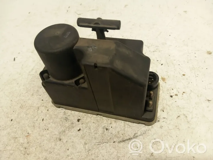 Mercedes-Benz E W124 Unterdruckpumpe Vakuumpumpe 0008001148