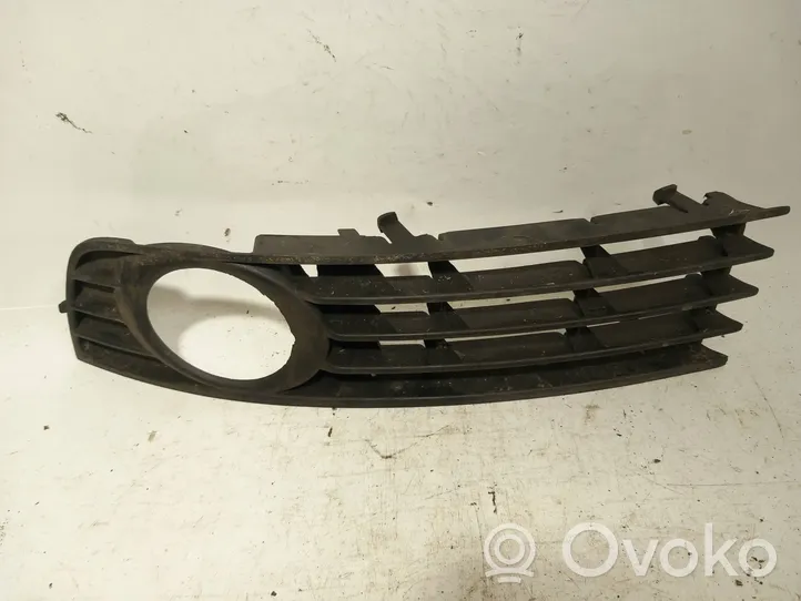 Audi A4 S4 B6 8E 8H Grille antibrouillard avant ad07013