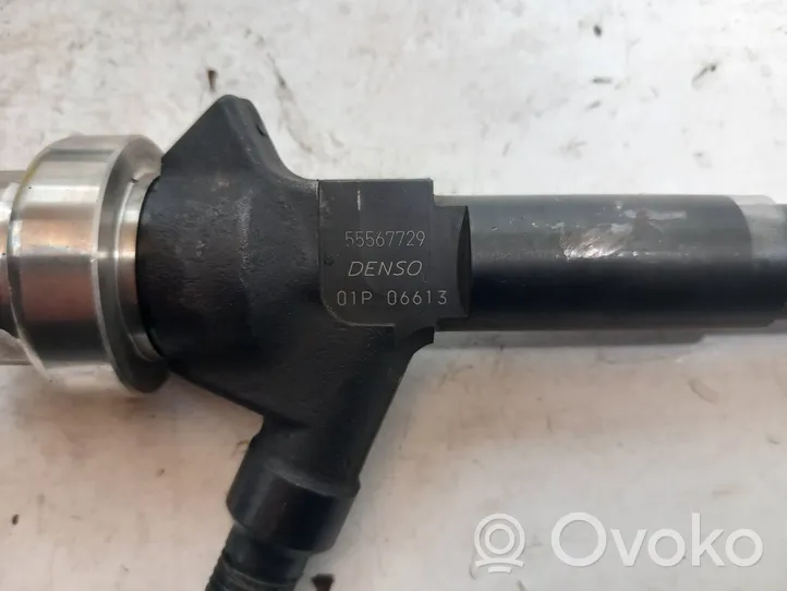 Opel Astra J Injecteur de carburant 55567729