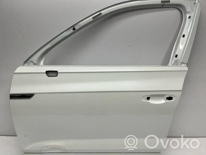 Volkswagen Touareg III Puerta delantera 7608313118