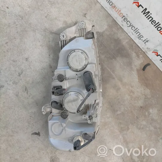 KIA Carnival Riflettore fanale posteriore 0K54E51040A