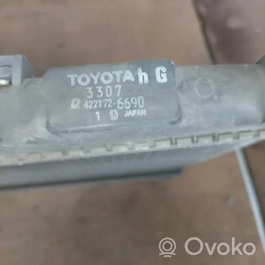 Toyota Yaris Pečiuko radiatorius 1640033080
