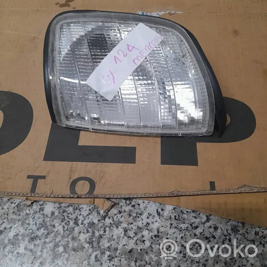 Mercedes-Benz E W124 Lampa przednia A1248260743