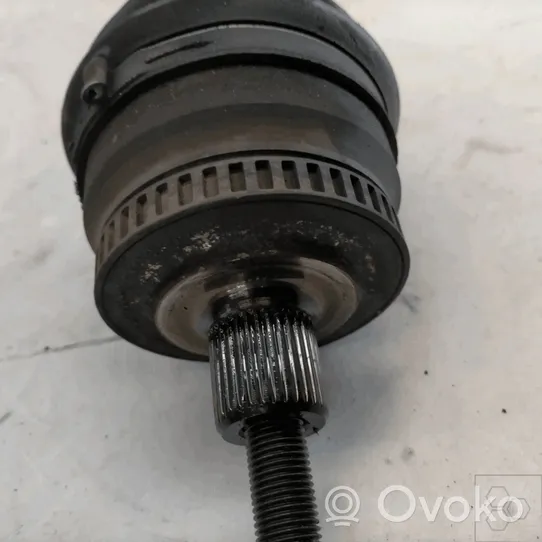 Audi A4 S4 B5 8D Etuvetoakseli 8D0407453AX